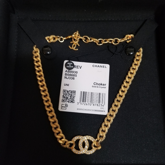 🆕️ Chanel CC Logo  Gold &Strass Necklese - Picture 5 of 15